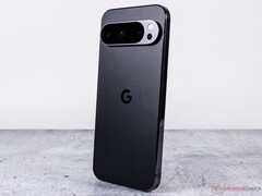 Ожидается, что дисплей Google Pixel 10 будет меньше мерцать, чем дисплей Pixel 9. (Источник изображения: Notebookcheck)