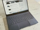 Samsung Galaxy Book S разбил Apple MacBook Air в пух и прах, что бы вы ни думали по этому поводу. (Источник: Notebookcheck)