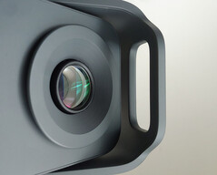 Рукоятка расположена в поворотном основании. (Источник изображения: Notebookcheck)