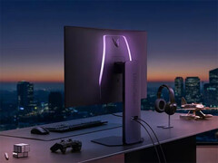 LG UltraGear OLED 32GX870A создан на основе UltraGear OLED 32GS95UE с улучшенной поддержкой программного обеспечения и более универсальными портами. (Источник изображения: LG)