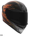 Мотоциклетный шлем AGV K1 S Street Fighter 6 Ken с черно-серой графикой и изображением пламени.