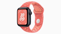 Текущая модель Apple Watch SE имеет алюминиевый корпус. (Источник изображения: Apple)