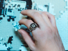 Компания Casio открыла лотерею для пополнения запасов часов с кольцом CRW-001-1 в Великобритании. (Источник изображения: Casio)