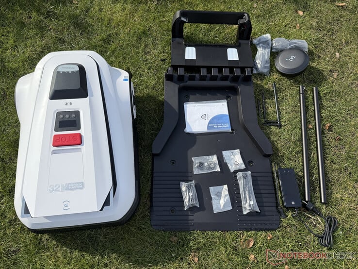Комплект поставки Ecovacs Goat A1600 RTK