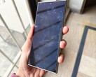 Samsung Galaxy S24 Ultra уже демонстрирует неприглядное обесцвечивание дисплея у некоторых пользователей (Источник изображения: @xeetechcare, X)