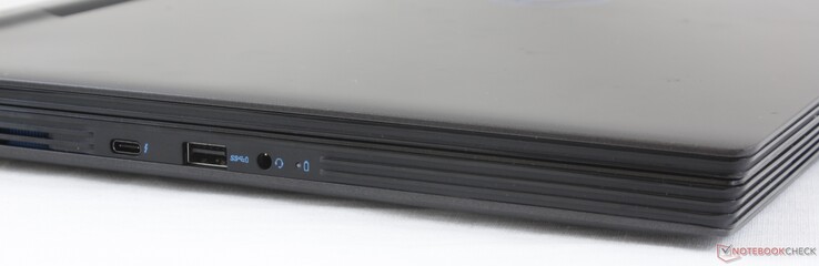 Левая сторона: Thunderbolt 3, USB 3.1 Type-A, комбинированный аудио разъем