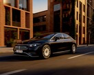 Обновленный Mercedes EQS получил технологию 800 вольт, больший запас хода и новую настройку программного обеспечения.