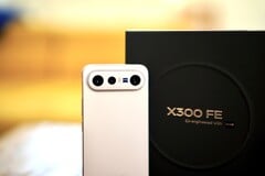 Модель Vivo X300 FE, безусловно, произвела на нас впечатление во время тестирования, однако это не самый доступный по цене компактный смартфон.