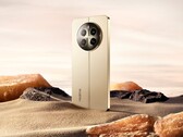 Модель 12+. (Источник изображения: Realme)