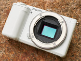Sony ZV-E10 II, вероятно, заменит устаревающую модель ZV-E10 10 июля в качестве новой бюджетной гибридной камеры формата APS-C. (Источник изображения: Sony)