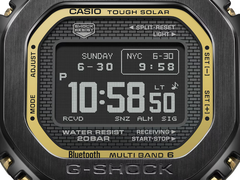 На фото - циферблат часов Casio GMW-BZ5000BD-1 на белом фоне. (Источник изображения: Casio) 