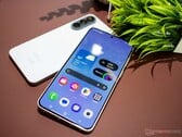 После выхода на рынок представленного здесь смартфона « Galaxy » A57 5G ожидается, что компания Samsung в ближайшее время представит модель « Galaxy » M67 5G.