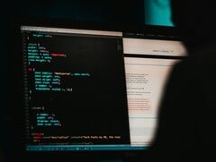 CrowdStrike сообщает, что число вторжений в облачные среды выросло на 136% на фоне роста числа атак с использованием искусственного интеллекта и вишинга (Источник изображения: Mika Baumeister, Unsplash)