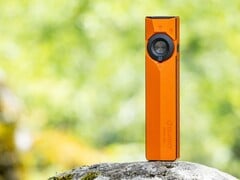 Фонарь Olight ArkPro Ultra представлен в новом цвете «янтарно-оранжевый».