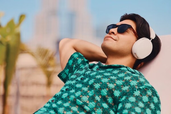 ANC Sonos Ace теперь компенсирует такие аксессуары, как очки и головные уборы. (Источник изображения: Sonos)