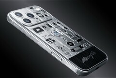 Выпуск 2007 года Apple iPhone 17 Pro содержит кусочек материнской платы от первого iPhone.