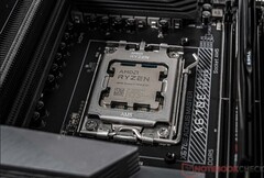 Ryzen 7 9800X3D придет на смену 7800X3D 7 ноября. (Источник изображения: Notebookcheck)