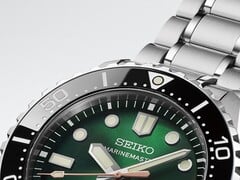 Крупный план Seiko Marinemaster HBF003J1 с зелёным циферблатом с отделкой «солнечные лучи»,