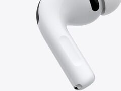 Сообщается, что следующие наушники AirPods Pro получат усовершенствованную камеру по сравнению с моделью AirPods Pro 3, изображённой здесь.