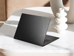 Asus оценивает свой последний 14-дюймовый ноутбук примерно в 17 часов автономной работы.