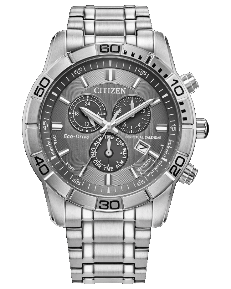 Хронограф Citizen Classic Eco-Drive с серым циферблатом, корпусом из матовой нержавеющей стали диаметром 44 мм, фиксированным 60-минутным безелем и тремя дополнительными циферблатами.