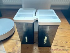 Резервуары для свежей и использованной воды (Источник изображения: Notebookcheck)