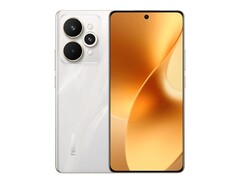 Realme 15 будет доступен в трех цветах, включая Flowing Silver (на фото). (Источник изображения: Sudhanshu Ambhore)