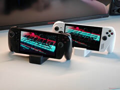Программа Winhanced предназначена для работы на портативных устройствах, таких как Asus ROG Xbox Ally X, изображённом на фотографии.
