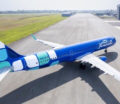 Самолет JetBlue (Источник изображения: Amazon)