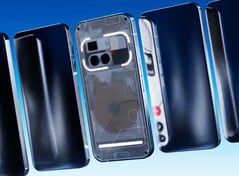 У смартфона Nothing Dream Phone нет выпячивания камеры.