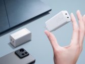 Зарядное устройство ASUS 65W USB-C GaN имеет компактный форм-фактор, размеры 32 x 64,1 x 30 мм. (Источник изображения: ASUS)
