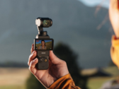 Грядущая компактная камера с карданом DJI Pocket 4 должна стать на 35% легче и значительно меньше, чем Pocket 3, изображенная здесь. (Источник изображения: DJI)