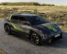 Автомобиль EV4 GT от Kia (на фото) был показан с новой оберткой GT. (Источник изображения: Kia)