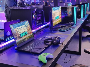 Игровая зона в Intel Experience Store (источник изображения: Бенджамин Херциг)