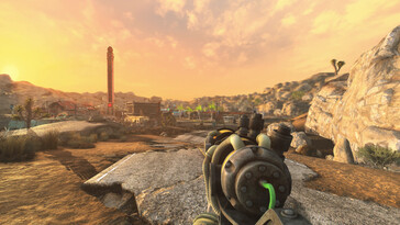 Изображение из Long 15 - NCR Expansion, показывающее тот же город в режиме FPS. (Источник изображения: ToxicWhiteout - Nexus Mods)