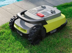 Компания Ubhome скоро запустит краудфандинговую кампанию для робота-газонокосилки M10. (Источник изображения: Ubhome)