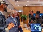 Tim Cook с королём Charles III в штаб-квартире Apple в Battersea Power Station