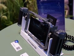 С помощью этих моделей компания Samsung также ориентируется на контент-мейкеров и видеооператоров