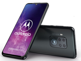 Обзор смартфона Motorola One Zoom