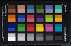 ColorChecker: Правильный цвет - внизу каждого квадрата