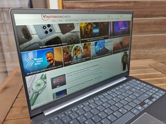 На открытом воздухе (пасмурный день)