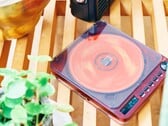 Relax Pixel Tunes сочетает современные функции с прозрачным дизайном в стиле ретро.