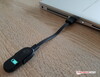 Mi Band 2. Зарядка через комплектный USB-кабель