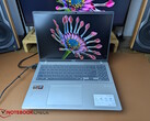 Radeon 860M работает даже хуже, чем Radeon 760M, в наших первых результатах бенчмарков (Источник изображения: AMD)