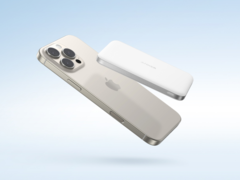 Новый Nano Power Bank (5K, MagGo, Slim) от Anker (на фото) поступил в продажу в США. (Источник изображения: Anker)