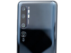Mi Note 10 с модулем из пяти камер