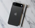 IPhone "17 Air". (Источник изображения: zellzoi)