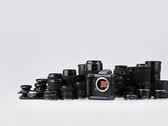 «Размер имеет значение» – бросает Fujifilm в адрес Xiaomi. (Источник: Fujifilm)