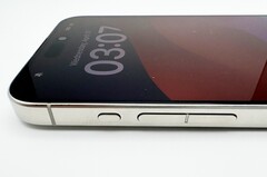 Изначально предполагалось, что Apple iPhone 15 Pro выйдет на рынок с так называемыми 