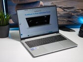 Geekom GeekBook M16 с процессором Intel Core Ultra 9 и аккумулятором емкостью 99,9 Вт·ч